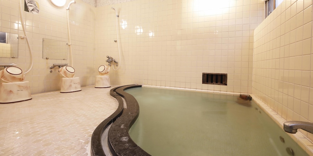 トイレなし スタンダード和室（8畳）禁煙 共用バスルーム0 | 清輝楼