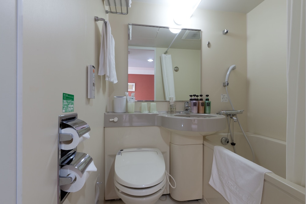 禁煙　ダブル（素泊まり） バスルーム0 | ホテル法華クラブ福岡