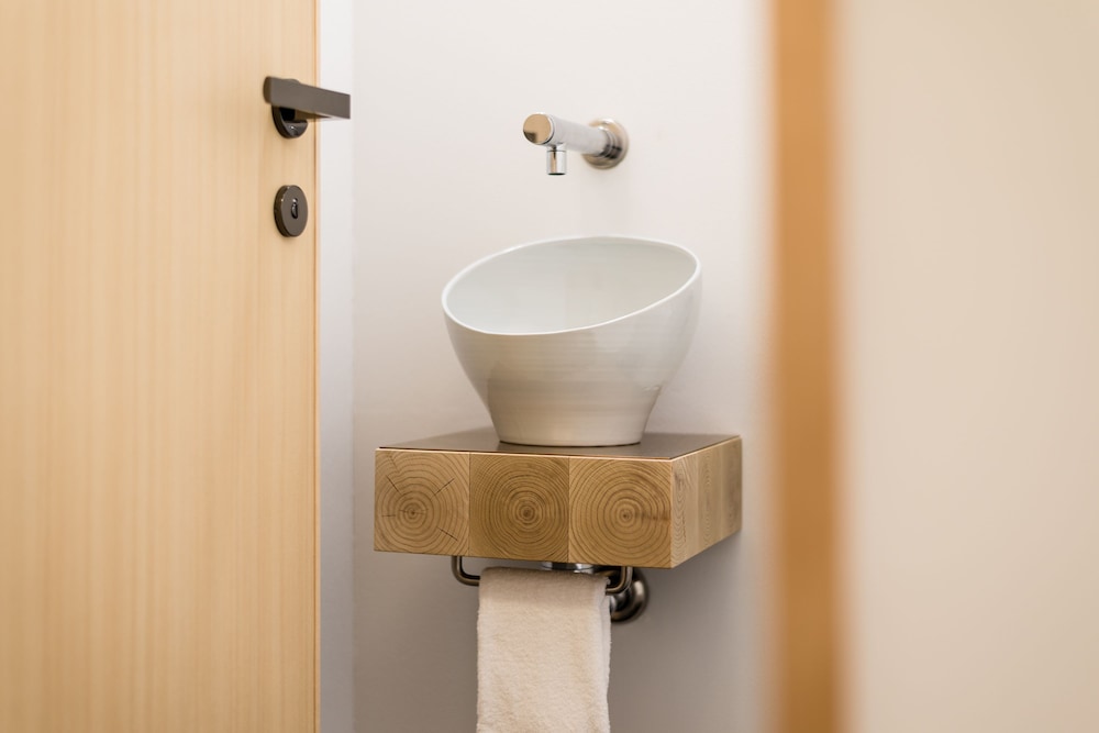 本館デラックスツインルーム バスルームの設備3 | ホテル カンラ京都