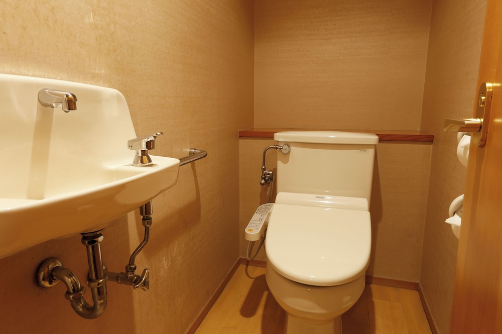 [天領閣] デラックス和室 (大部屋) 禁煙 バスルーム2 | 飛騨高山温泉 高山グリーンホテル (京王グループホテルズ)