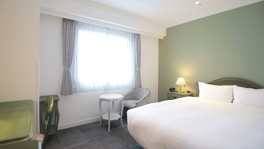 セミダブルルーム 禁煙 (PIENA Classic) 客室1 | ホテルピエナ神戸