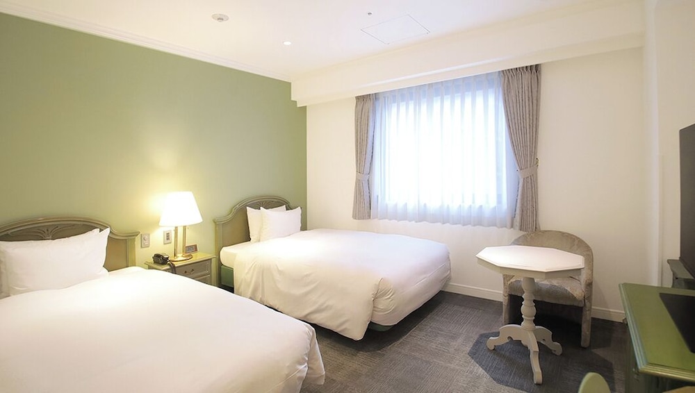 スタンダード ツインルーム 禁煙 (PIENA Classic) 客室1 | ホテルピエナ神戸