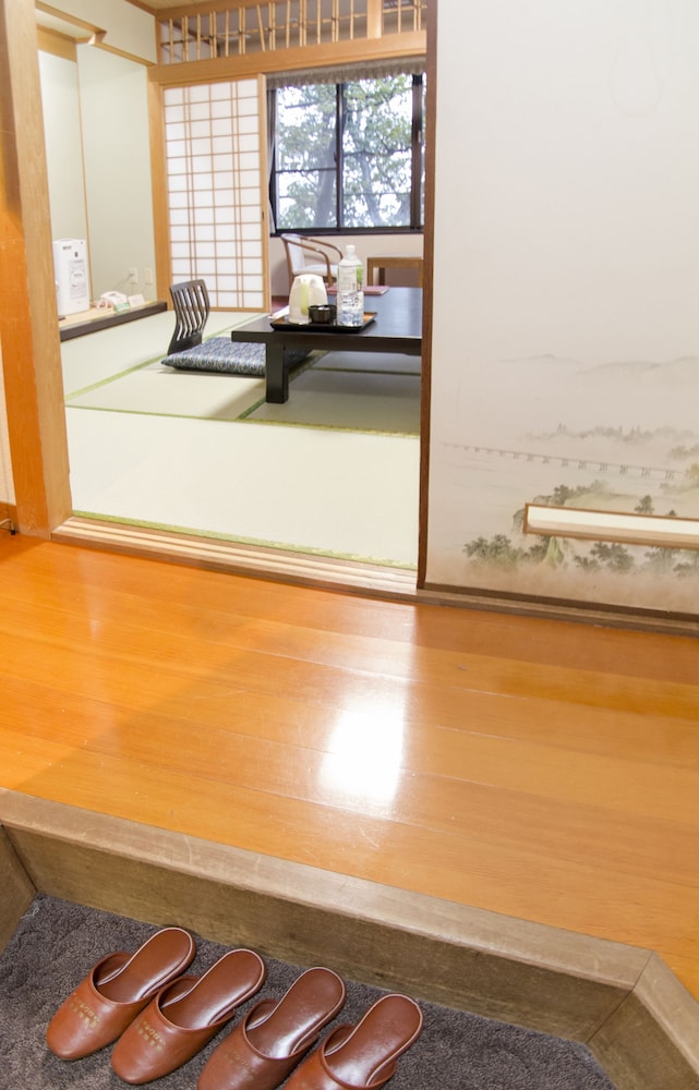 石長松菊園タワー - 和室 客室4 | お宿 いしちょう