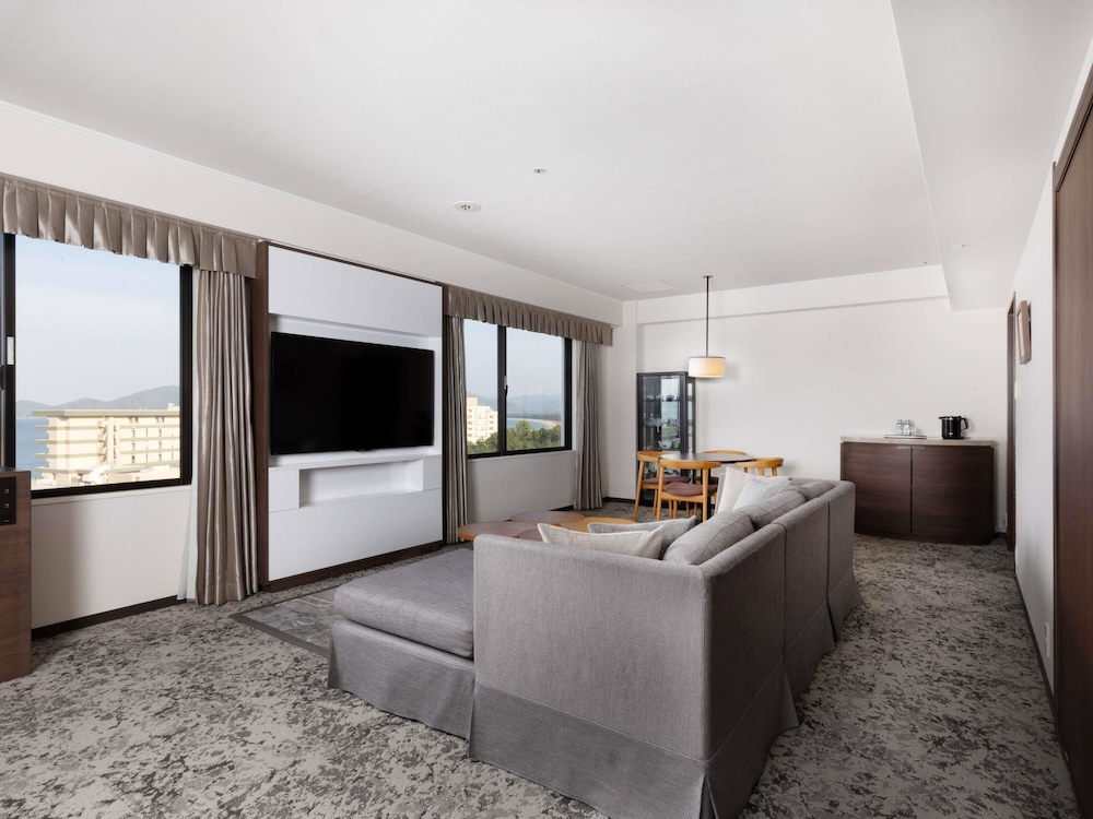 Privilege ジュニア スイート ベッド (複数台) シービュー 客室10 | メルキュール佐賀唐津リゾート