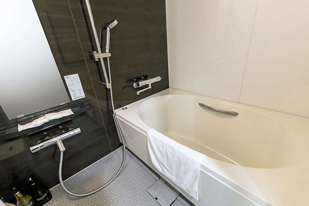 ファミリー ルーム バスルーム0 | 赤坂陽光ホテル