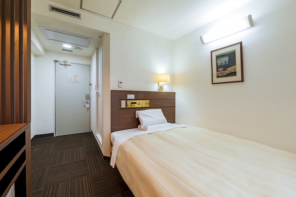 セミ ダブルルーム 禁煙 客室2 | 赤坂陽光ホテル