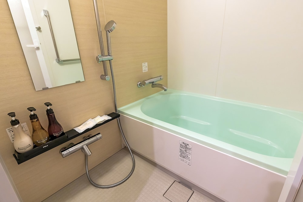 スーペリアファミリールーム バスルーム0 | 赤坂陽光ホテル