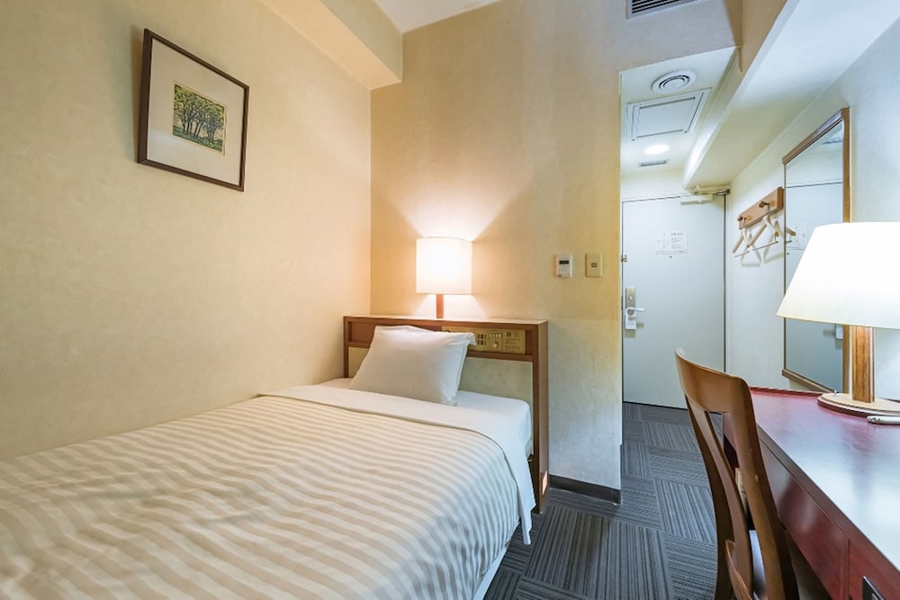 セミ ダブルルーム 禁煙 客室1 | 赤坂陽光ホテル