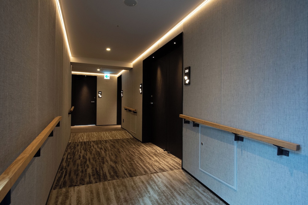 エグゼクティブ トリプルルーム 禁煙 客室8 | ベルモント ホテル