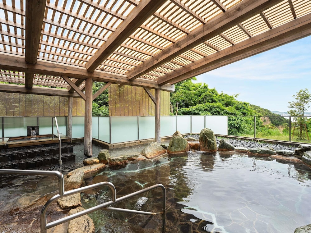 クラシックツイン オーシャンビュー(TRAZ) 客室10 | グランドメルキュール和歌山みなべリゾート & スパ