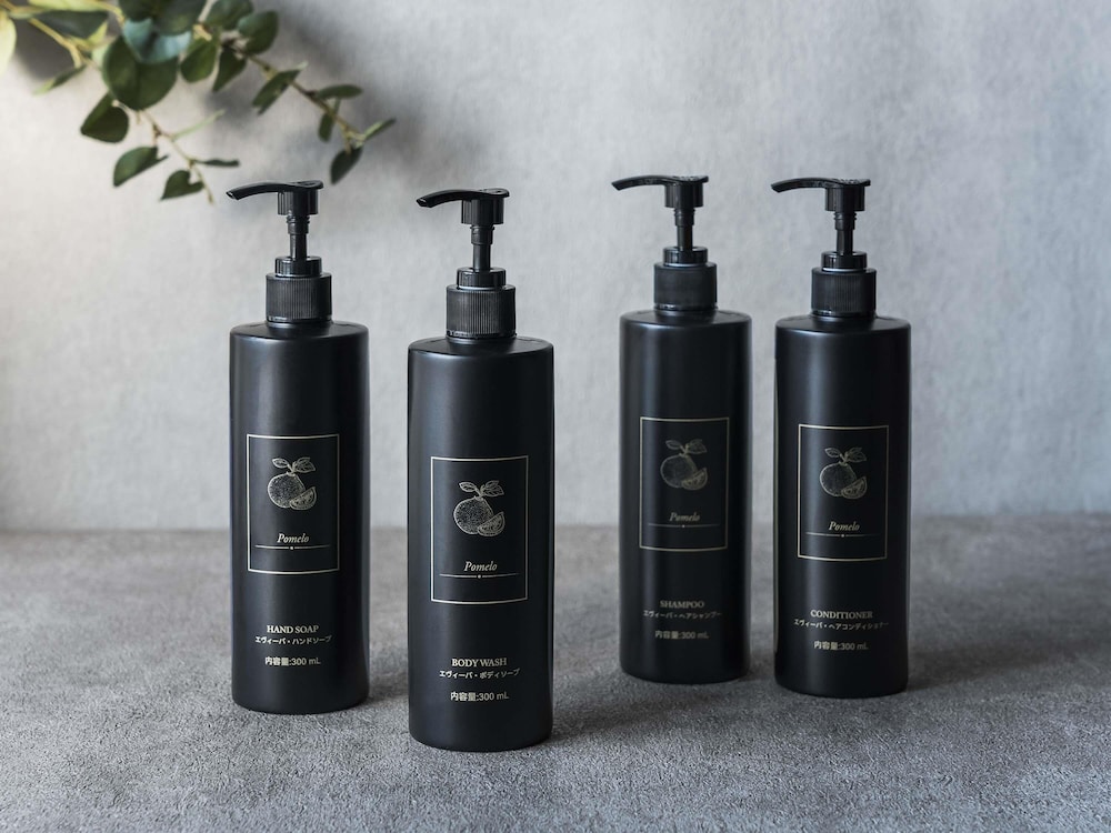 ファミリー ルーム シングルベッド 2 台 シービュー (Japanese Western Style) 客室1 | グランドメルキュール和歌山みなべリゾート & スパ