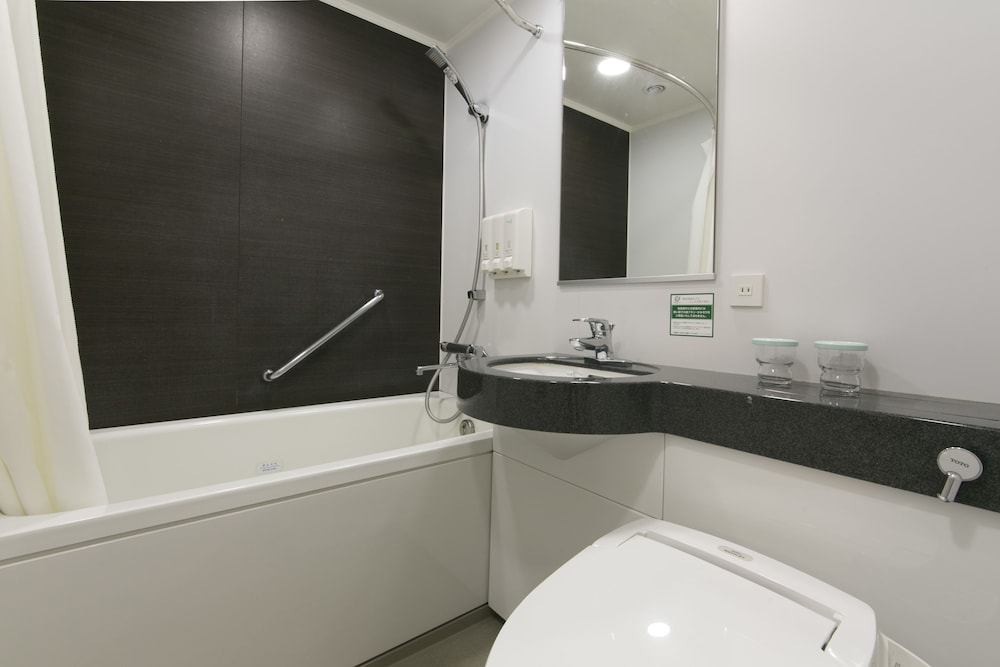 エコノミー ダブルルーム 禁煙 バスルーム1 | 新大阪ワシントンホテルプラザ