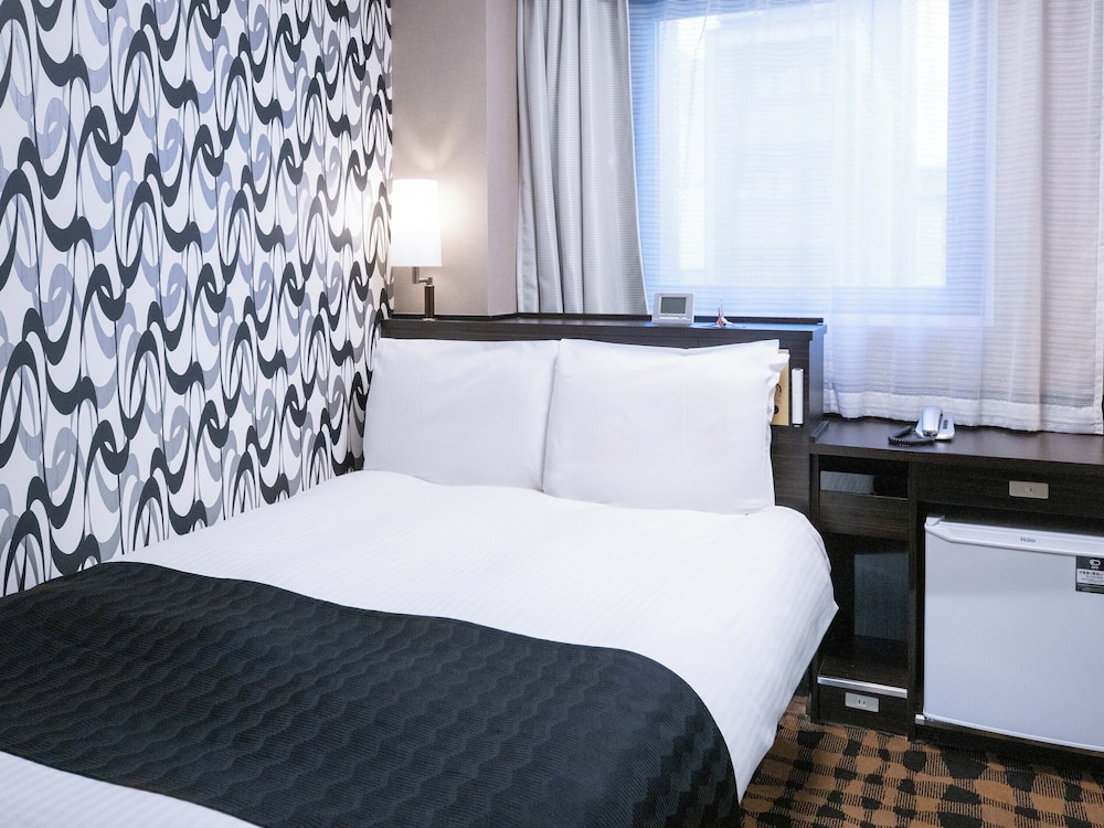 アパホテル〈人形町駅北〉