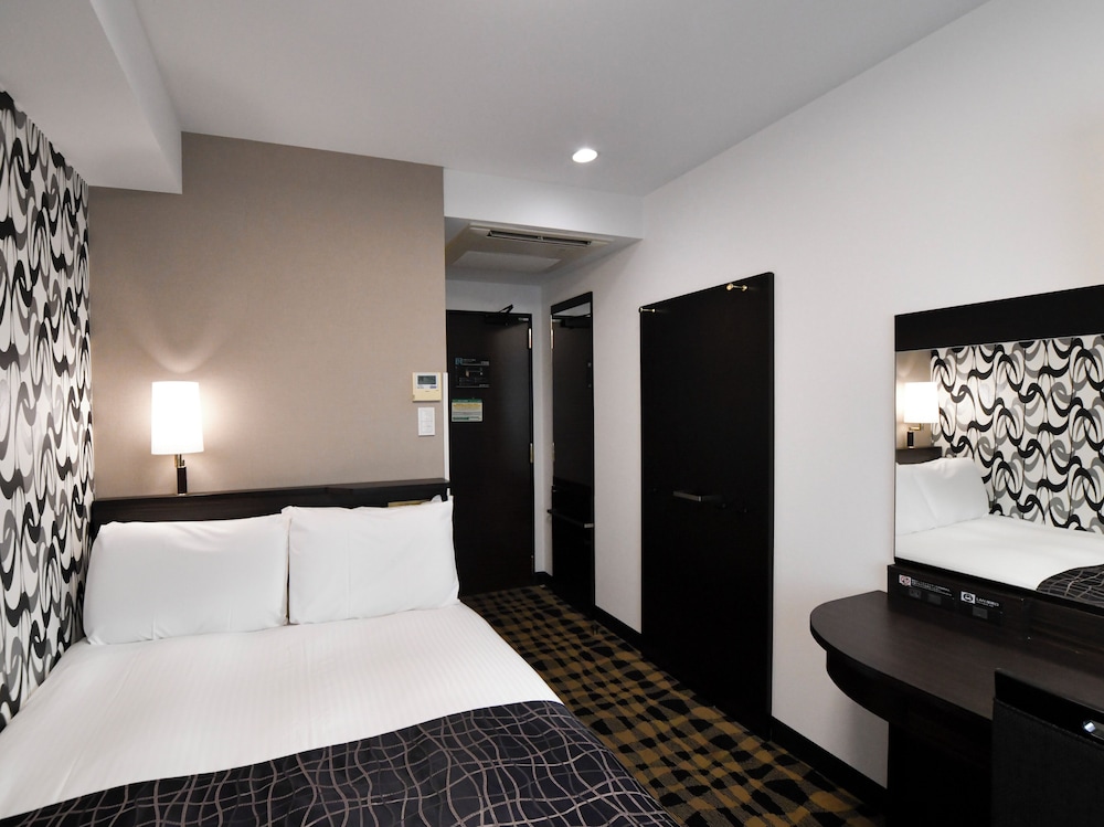 ダブルルーム 禁煙 客室3 | アパホテル〈新橋 御成門〉