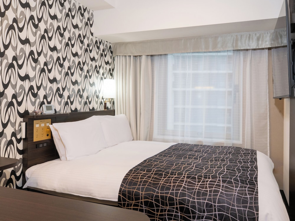 ダブルルーム 禁煙 | アパホテル〈新橋 御成門〉