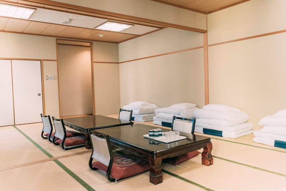 和室　20畳　禁煙 | 平和台ホテル 5