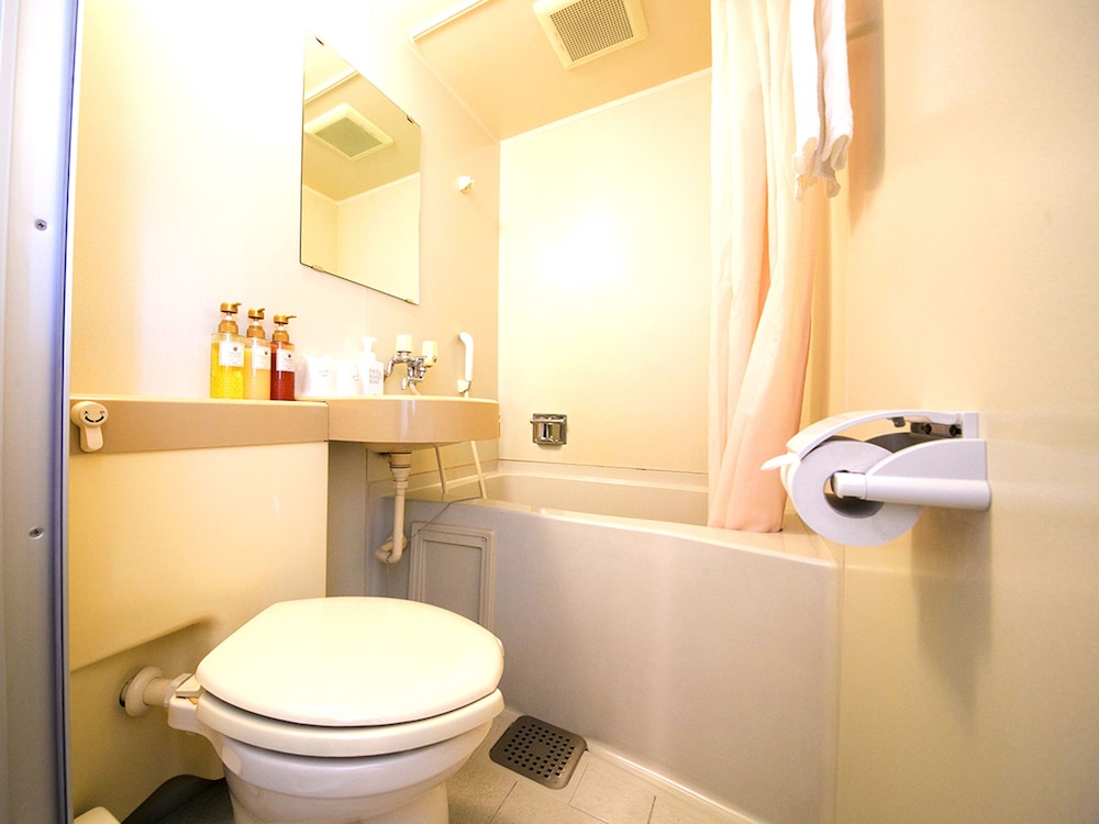 エコノミー ダブルルーム セミダブルベッド 1 台 禁煙 バスルーム0 | 平和台ホテル 5