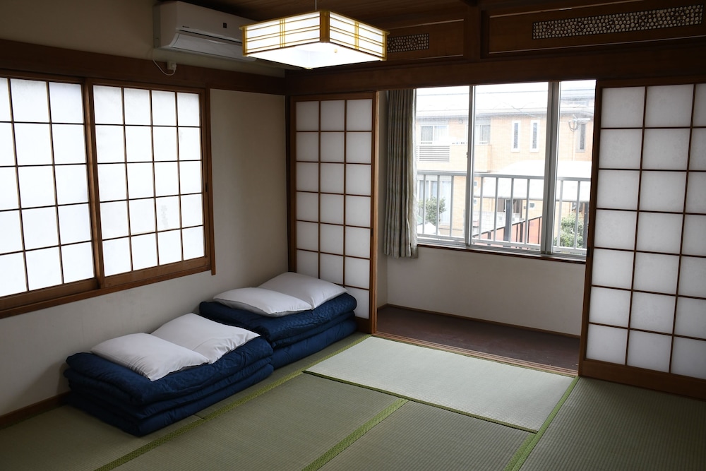 スタンダード 4 人部屋 客室2 | 温泉宿 はまゆう凪