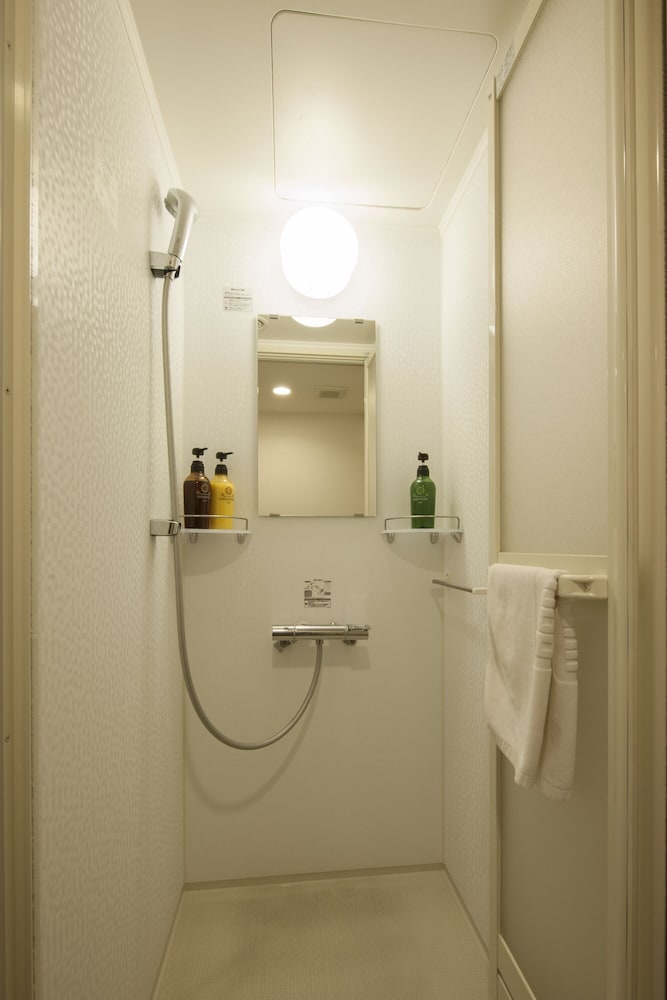 ダブルルーム 喫煙可 バスルーム0 | 天然温泉関門の湯 ドーミーインPREMIUM下関