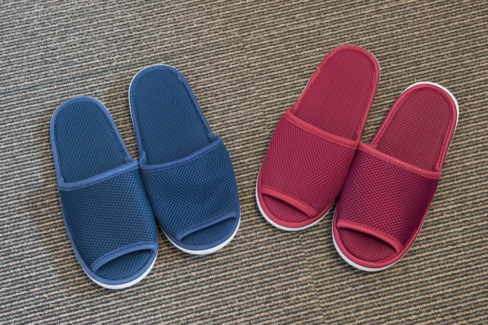 ダブルルーム 喫煙可 客室の設備とサービス1 | 天然温泉関門の湯 ドーミーインPREMIUM下関