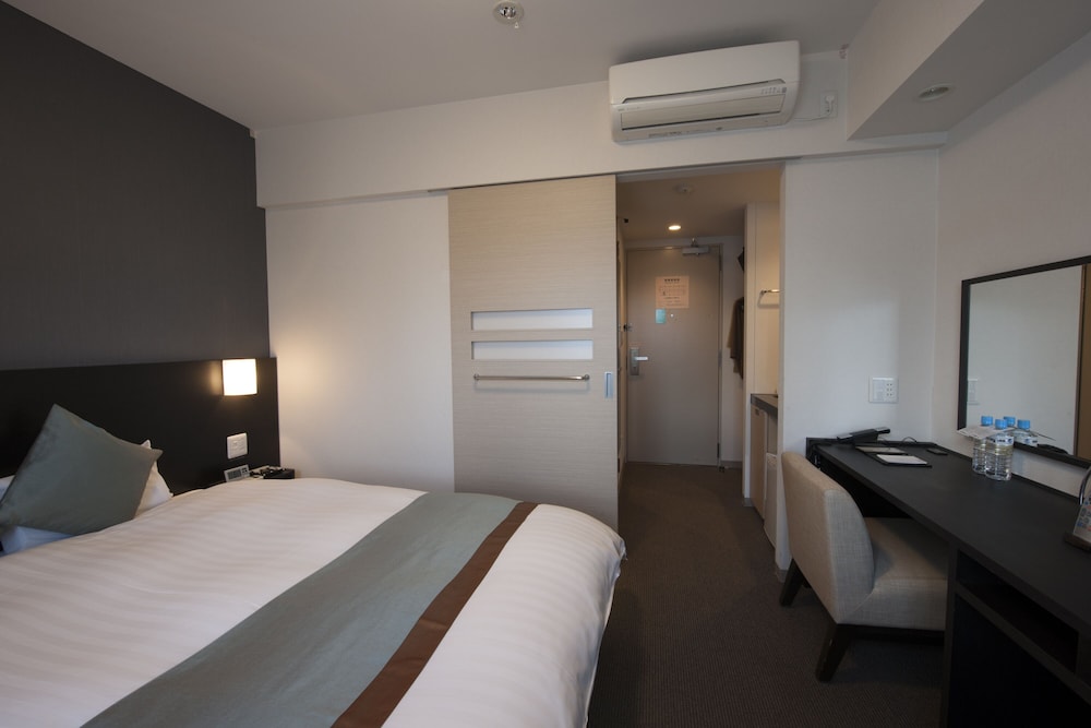 クイーン ルーム(禁煙) 客室1 | 天然温泉関門の湯 ドーミーインPREMIUM下関