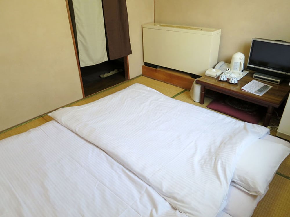 和室 2名利用 | 平和台 ホテル 荒戸