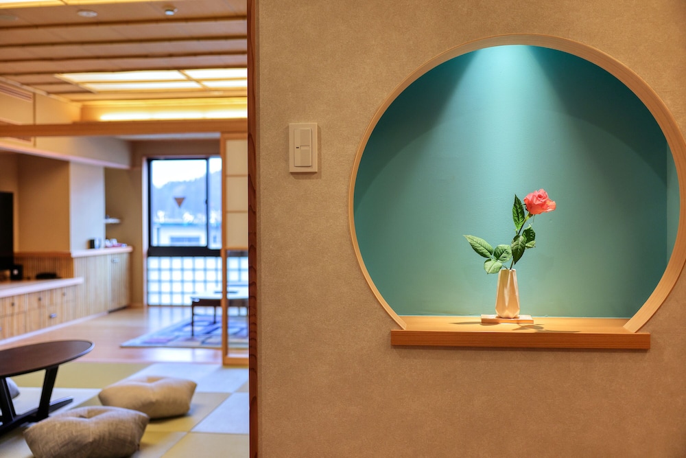 2024年OPEN! Suite 覚 [Satoru] ツイン+和室+檜風呂 客室2 | 本陣平野屋 花兆庵