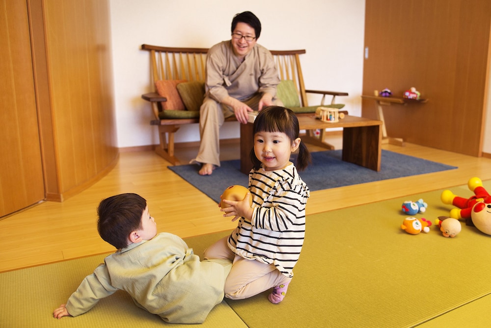 Suite 麻葉 ハリウッドツイン+和室+ジャグジー 客室5 | 本陣平野屋 花兆庵