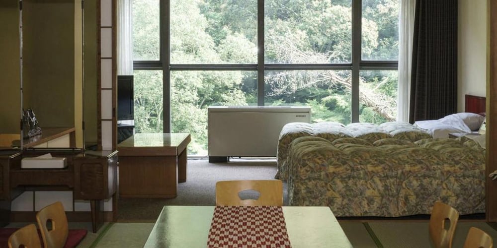 和室 マウンテンビュー マウンテン ビュー0 | 奥道後　壱湯の守