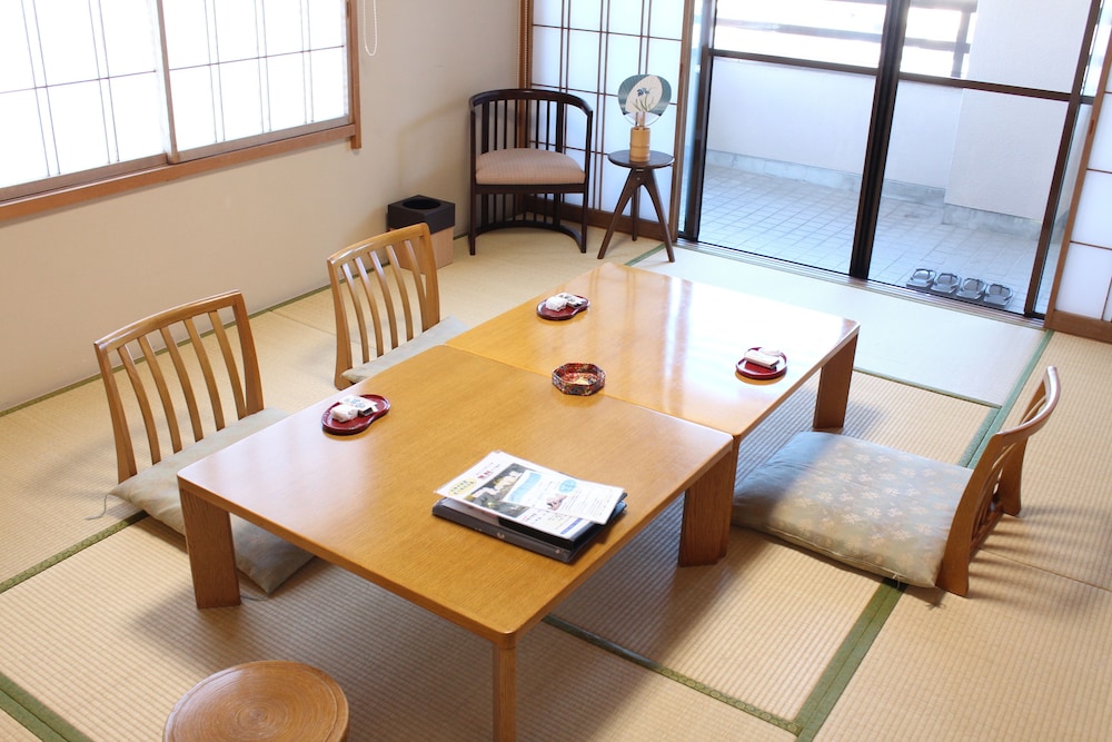 和室 スタンダードルーム リバービュー 禁煙 客室1 | 本陣平野屋 別館