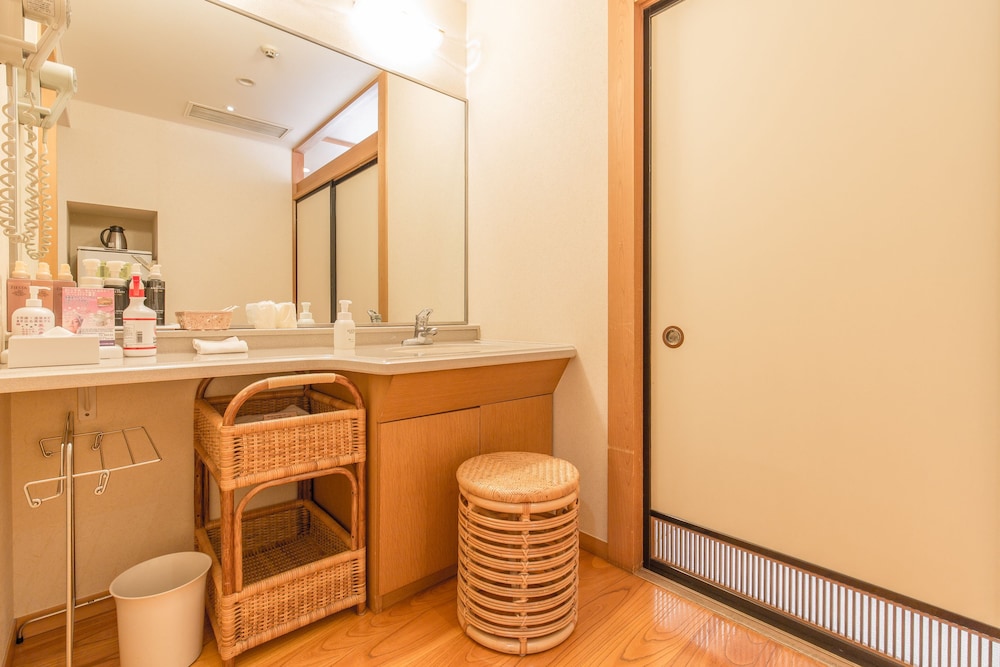 和室 スタンダードルーム リバービュー 禁煙 バスルーム1 | 本陣平野屋 別館