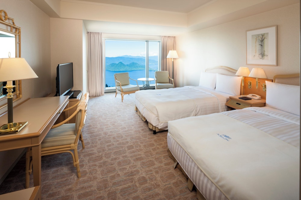 プレミアム ルーム シングルベッド 2 台 (Lake Side) 客室2 | ザ・ウィンザーホテル洞爺 リゾート&スパ by IHG