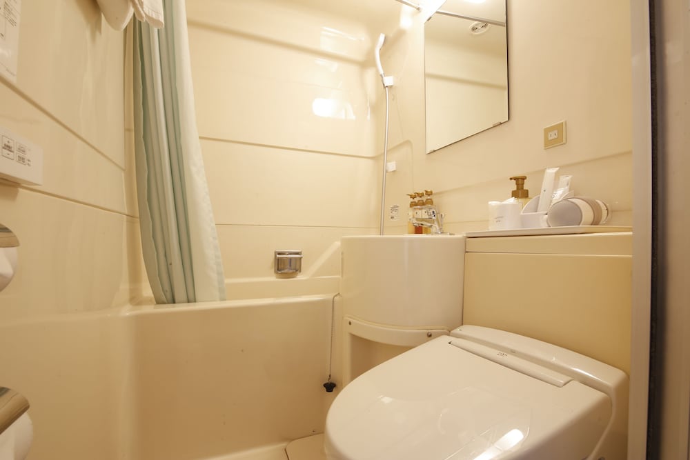 セミダブルルーム (禁煙) バスルーム0 | 新大阪サニーストンホテル