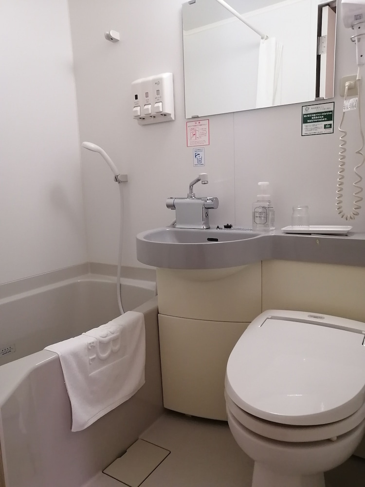 セミダブルルーム 禁煙 バスルーム1 | ワシントンR&Bホテル八王子