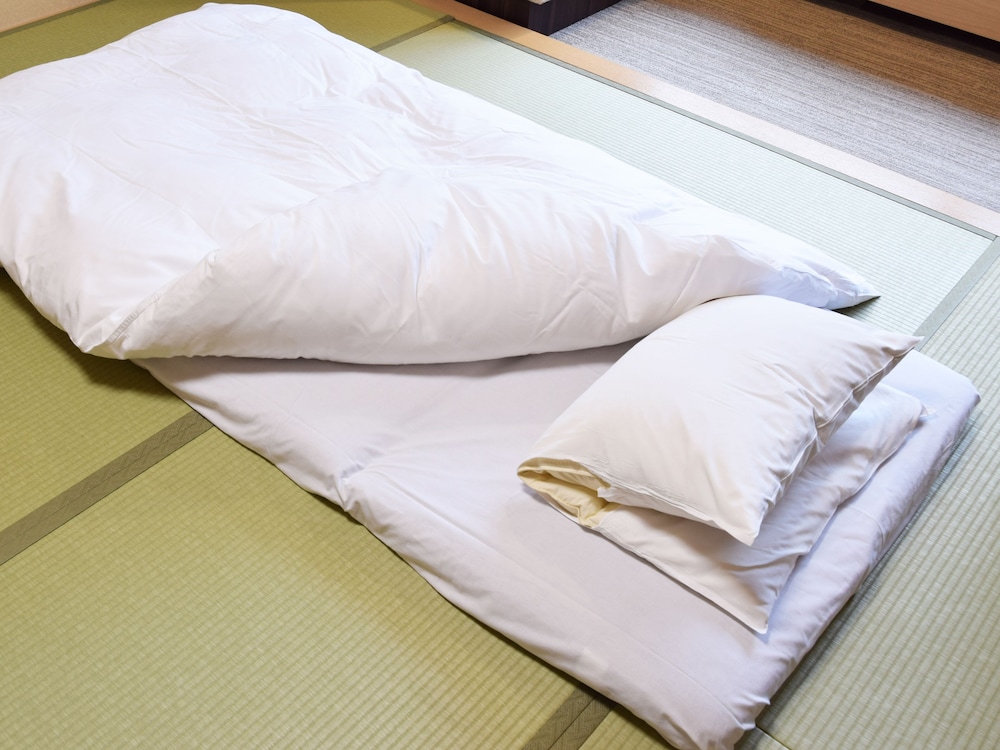 スーペリア [東館] 和室 (32㎡/10畳) 客室4 | 第一滝本館