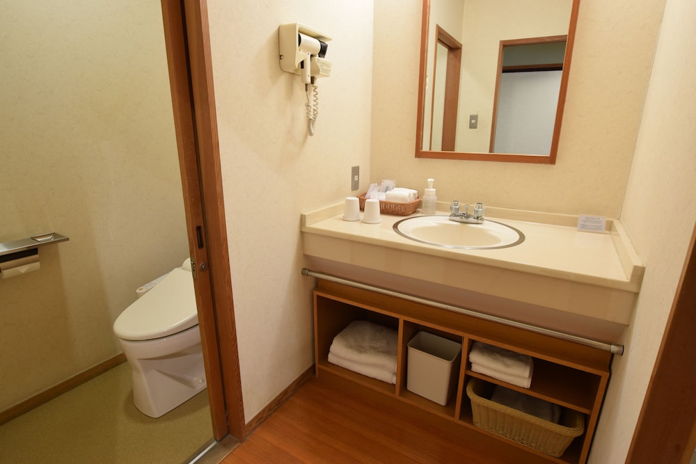 デラックス [本館] 和室 (40㎡～/10畳～) バスルーム0 | 第一滝本館