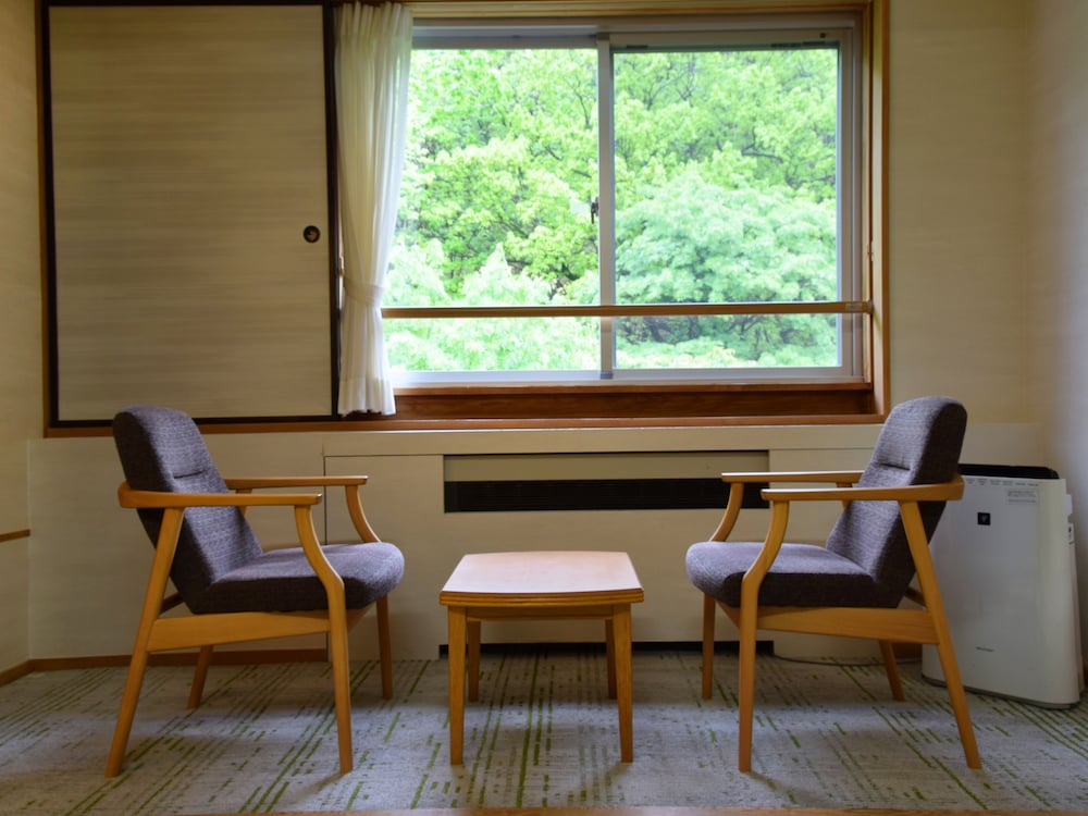 スーペリア [南館] 和室 (26㎡/10畳) 客室1 | 第一滝本館