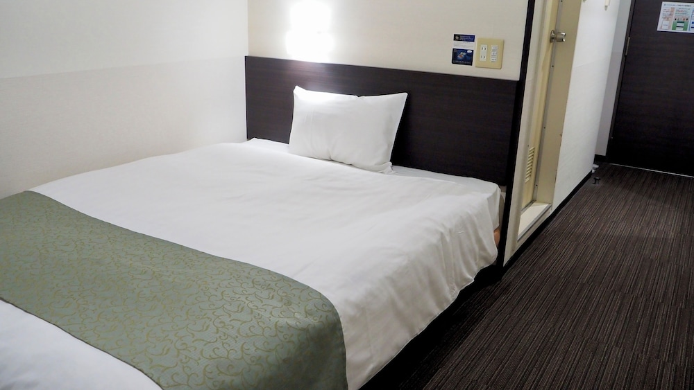 コンパクト ダブルルーム禁煙 客室2 | ラックホテル大津石山