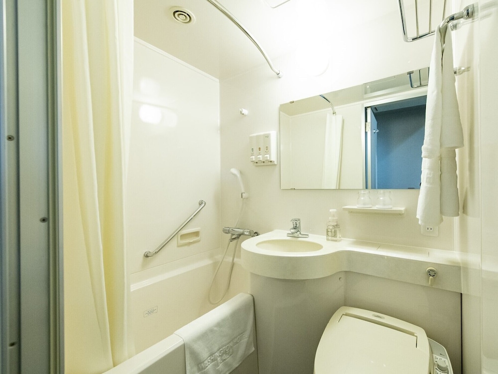 エコノミー ダブルルーム 禁煙 バスルーム1 | 博多中洲ワシントンホテルプラザ