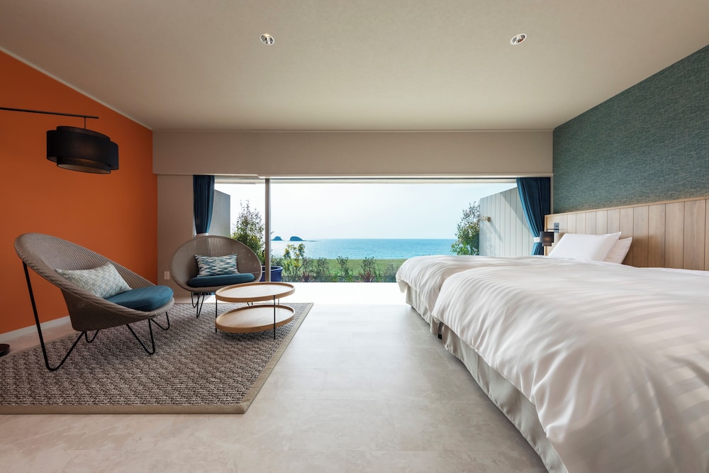 オーシャンビュー 露天風呂付プレミアデラックス 52平米 禁煙 客室1 | ホテル西長門リゾート