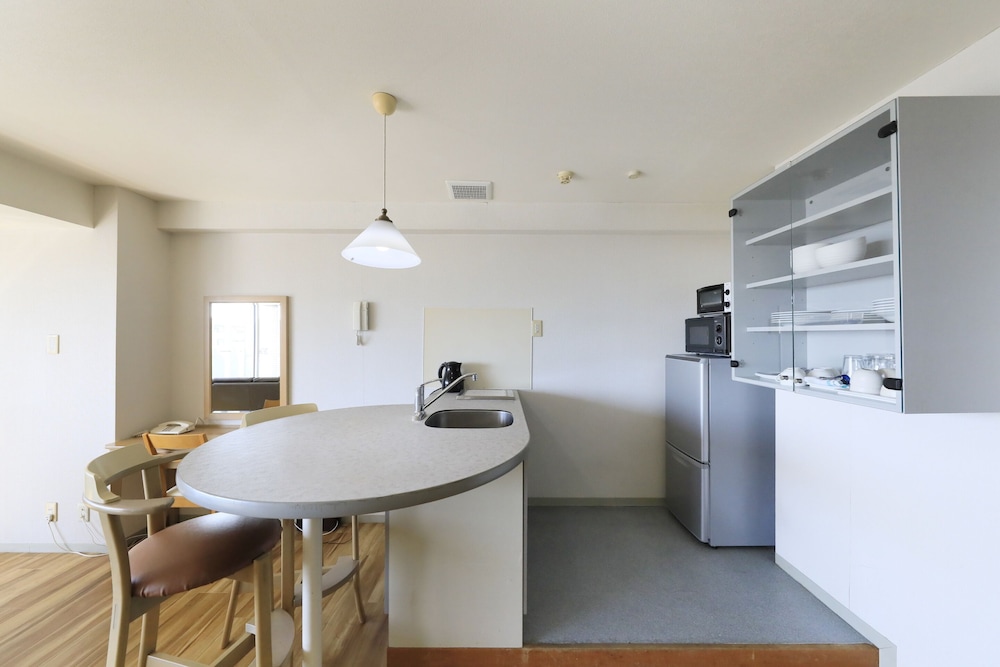 [禁煙] 洋室 (ベッド4台)/オーシャンビュー 専用キッチン0 | 勝浦ヒルトップホテル＆レジデンス