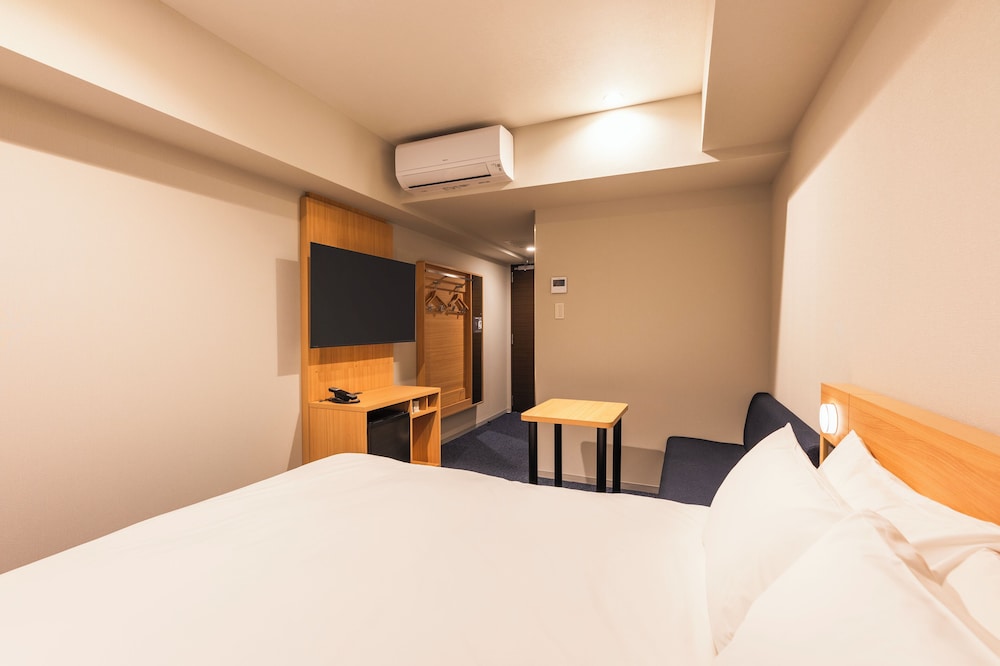 ［リニューアル］コンフォートダブル（喫煙） 客室1 | 相鉄フレッサイン横浜戸塚