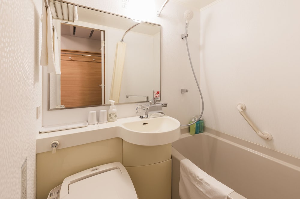 ダブルルーム 喫煙可 バスルーム0 | 相鉄フレッサイン 鎌倉大船駅笠間口