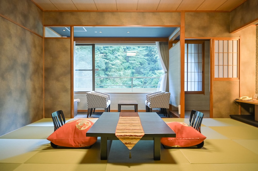 客室1 | つえたて温泉ひぜんや 客室1 | つえたて温泉ひぜんや