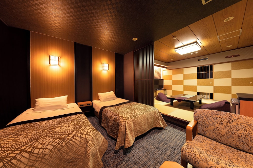 ãéšå±æå®ãªã æé£ å€é£ ãã€ãã³ã°ã¬ã¹ãã©ã³ 客宀1 | ã€ãããŠæž©æ³ã²ããã