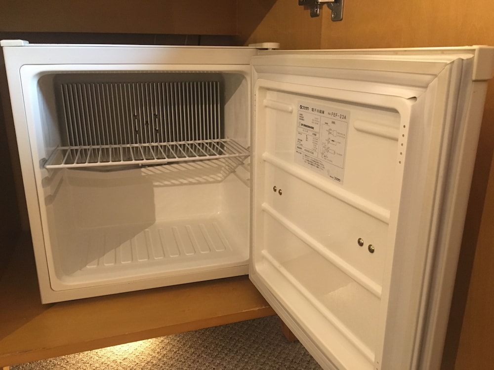 セミダブルルーム 13.5平米 禁煙 (ダブルベッド140cm) 小型冷蔵庫0 | ダイヤモンド ホテル