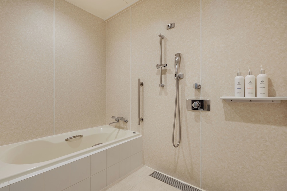 オーシャンビュー・デラックス バスルーム0 | はいむるぶし