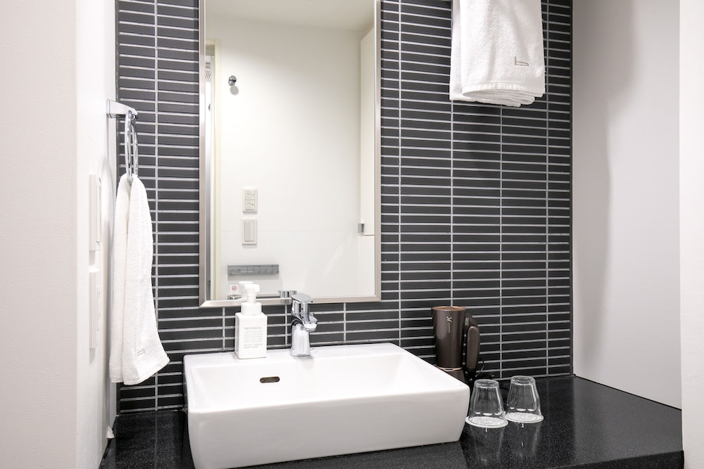 スタンダードルーム 禁煙 (眺望なし) バスルーム1 | レジデンシャルホテル ビーコンテ浅草