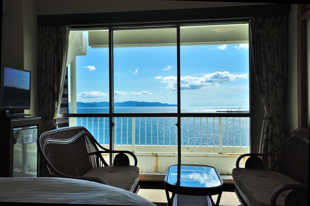 和洋室 デラックスルーム オーシャンビュー 客室3 | 指宿ロイヤルホテル