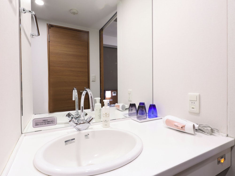 ダブルルーム 禁煙 客室の設備とサービス5 | 天然温泉 神威の湯 ドーミーイン旭川